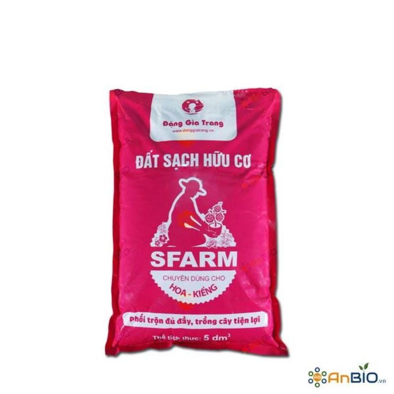 Quy trình bổ sung phân hữu cơ và vật liệu tơi xốp để cải tạo đất trồng hoa